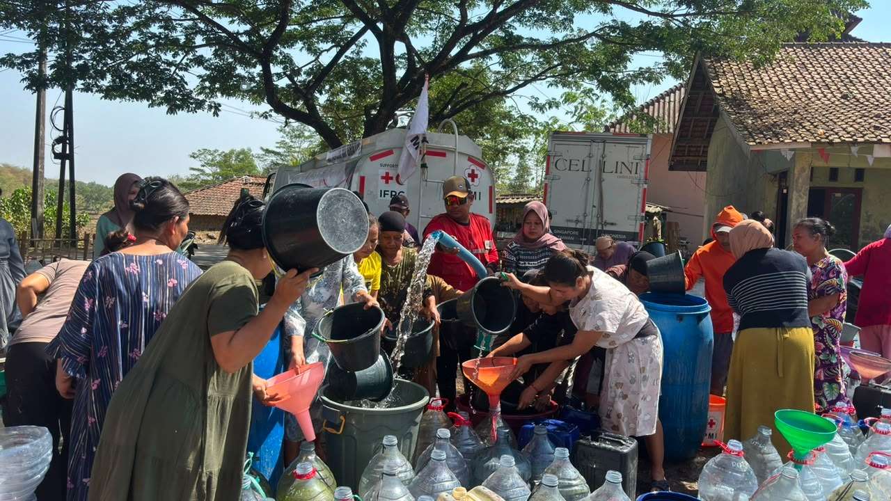 BPBD Kab Bekasi Sudah Distribusikan 9,7 Juta Air bersih ke Warga Terdampak Kekeringan